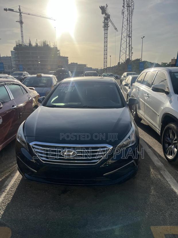 Hyundai Sonata Base Sedan FWD (2.4L 4cyl 6A) 2017 Black