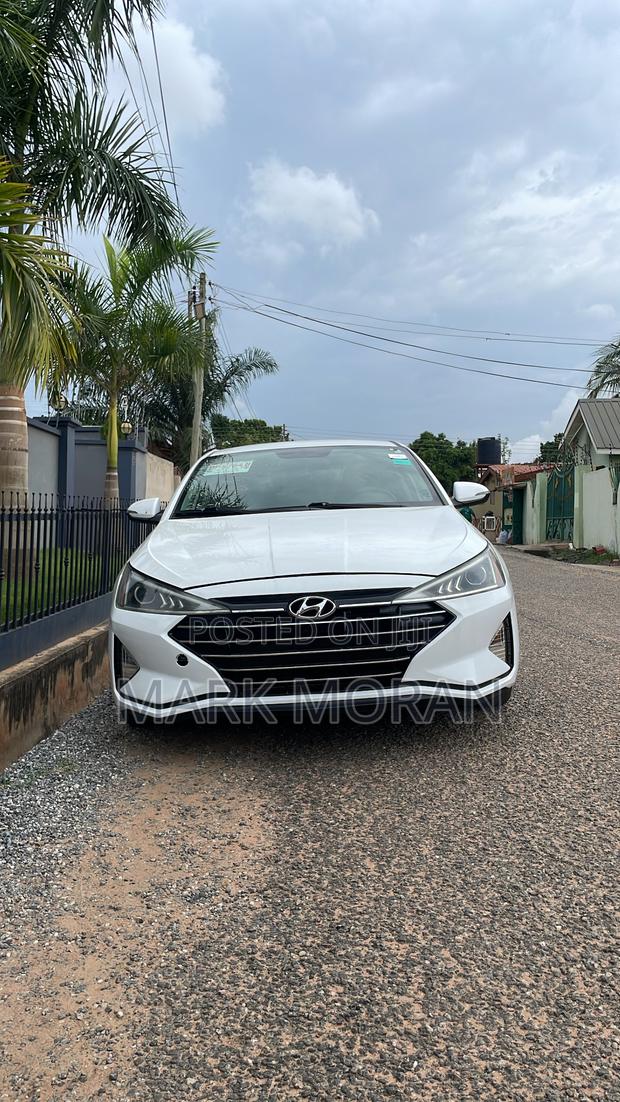 Hyundai Elantra SE 2019 White