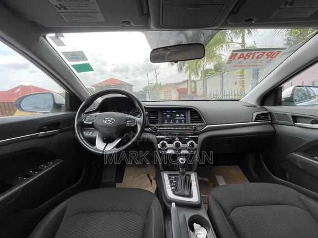 Hyundai Elantra SE 2019 White