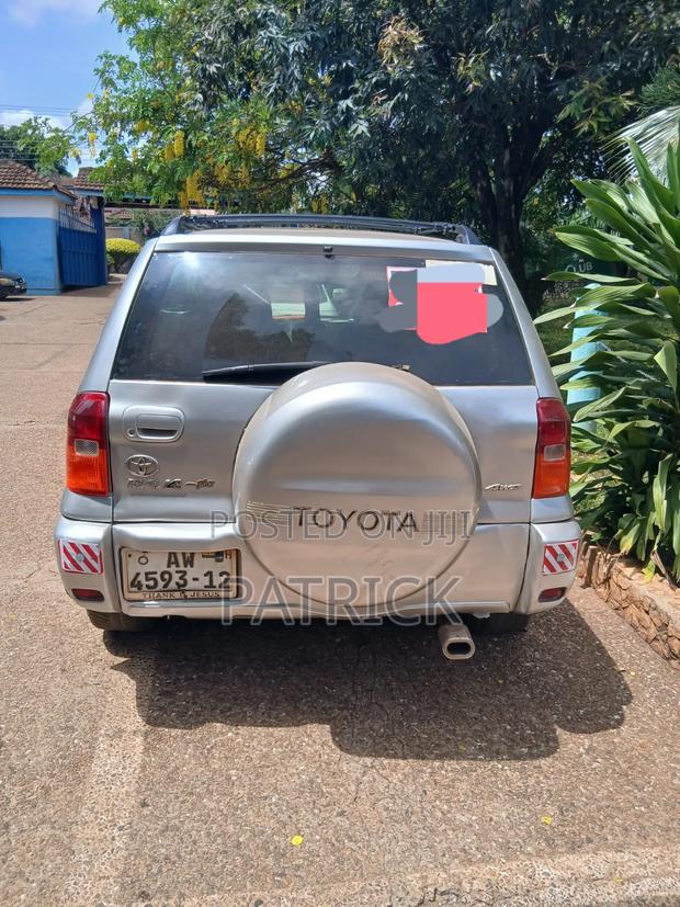 Toyota RAV4 2.0 Automatic 2005 Silver
