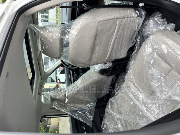 Honda CR-V EX 2WD 2024 White