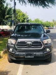 Toyota Tacoma 2018 Gray for sale