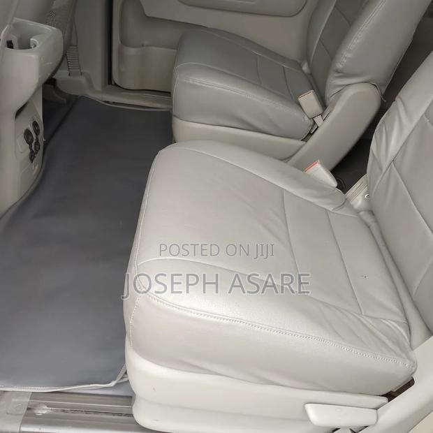 Kia Sedona LX 2016 Gray