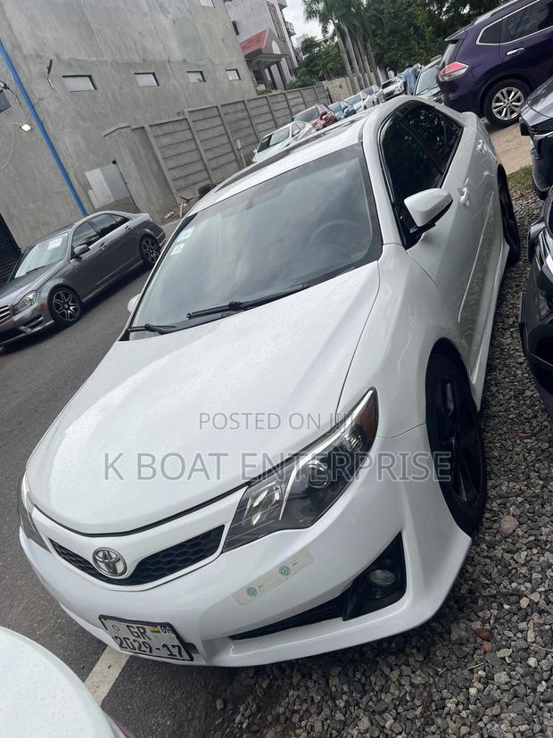 Toyota Camry 2013 White