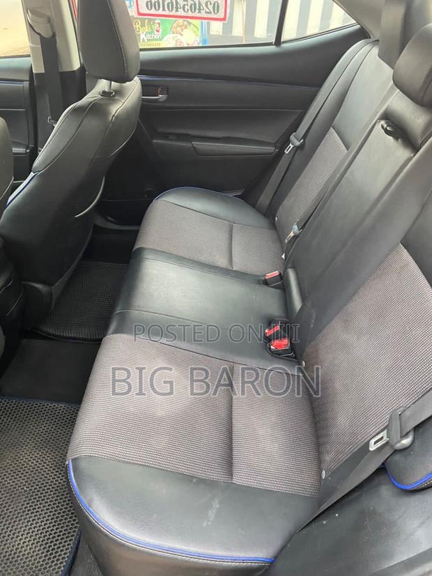 Toyota Corolla SE 4dr Sedan (1.8L 4cyl CVT) 2017 Red