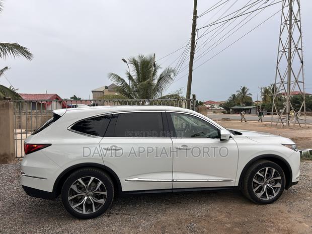 Acura MDX w/Technology Package 2024 White
