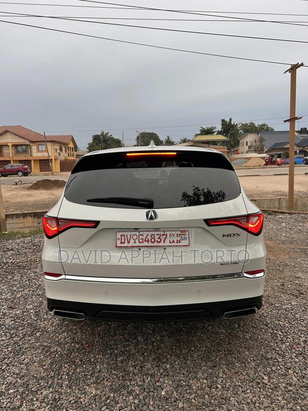 Acura MDX w/Technology Package 2024 White