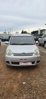 Toyota Sienta 1.5 FWD 2010 Silver for sale
