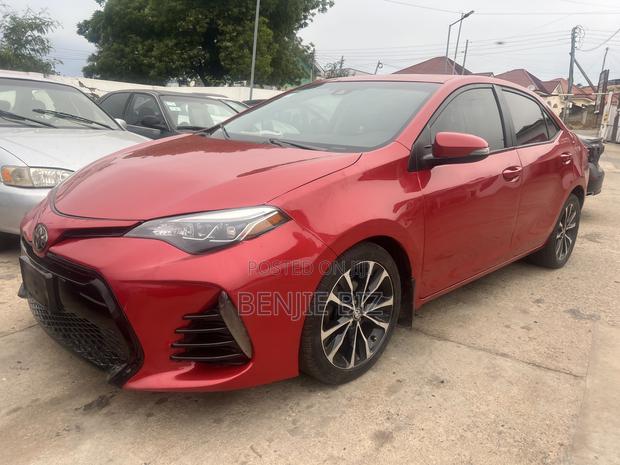 Toyota Corolla 2018 Red