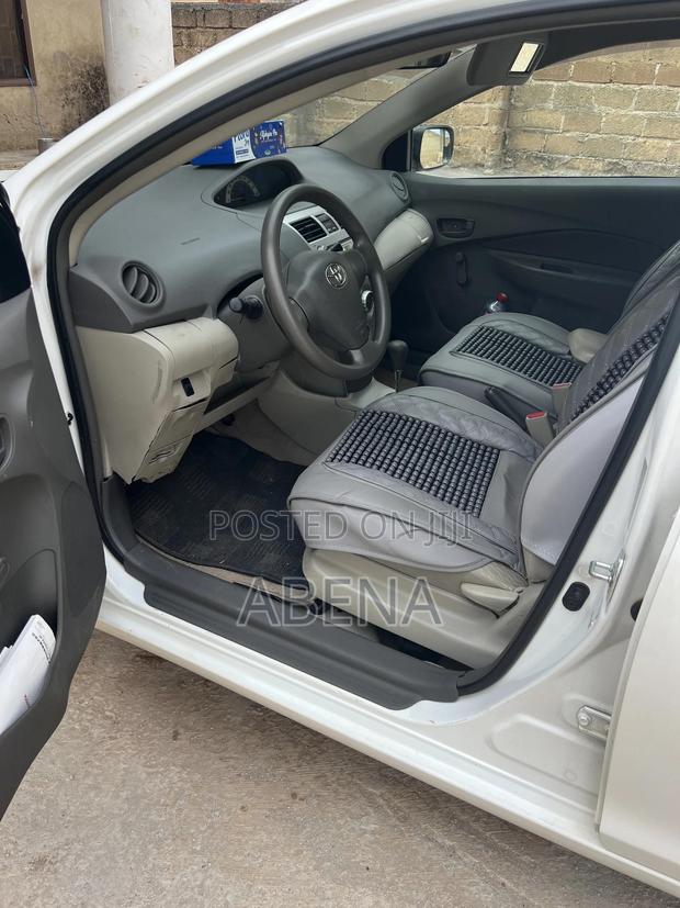 Toyota Belta 2011 White