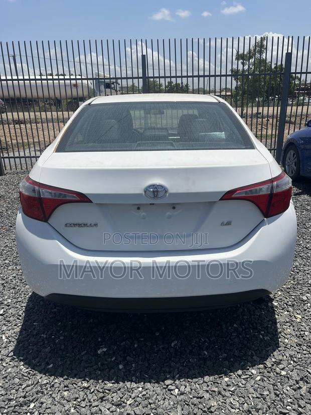 Toyota Corolla LE Eco Plus 4dr Sedan (1.8L 4cyl CVT) 2014 White