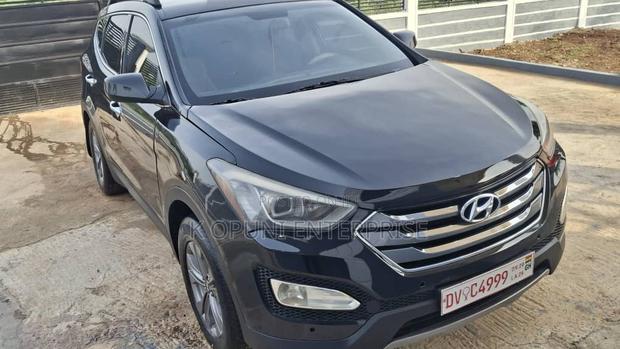 Hyundai Santa Fe Limited 4dr SUV (3.3L 6cyl 6A) 2015 Black
