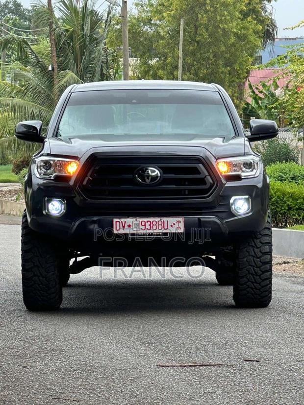 Toyota Tacoma SR5 Double Cab 5' Bed I4 AT 2023 Black