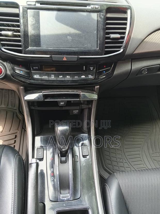Honda Accord 2017 White