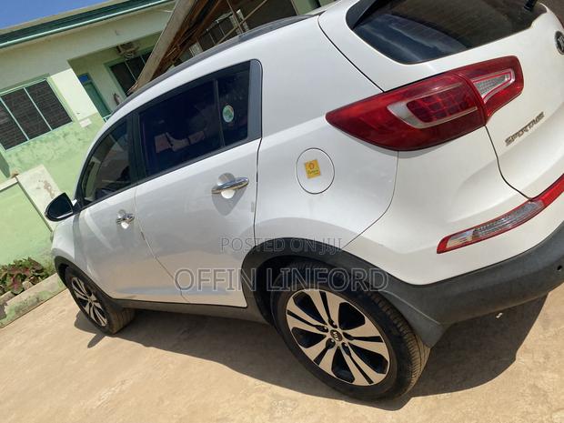 Kia Sportage SX 4dr SUV (2.0L 4cyl Turbo 6A) 2012 White