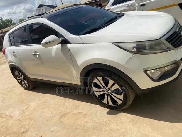 Kia Sportage SX 4dr SUV (2.0L 4cyl Turbo 6A) 2012 White
