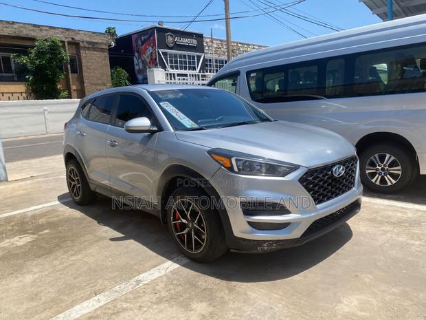 Hyundai Tucson 2021 Silver