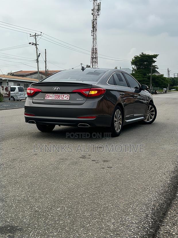 Hyundai Sonata Sport 2.0T Sedan FWD (2.0L 4cyl 6A) 2017 Gray