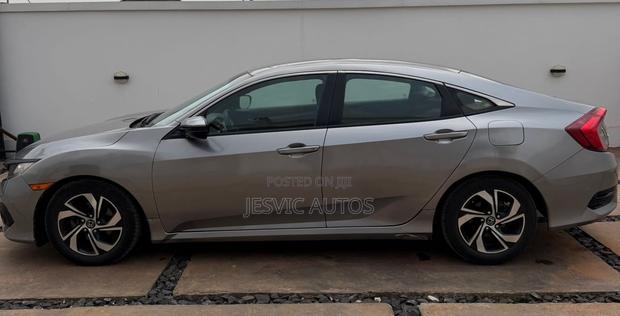 Honda Civic EX 4dr Sedan (1.5L 4cyl) 2016 Gray