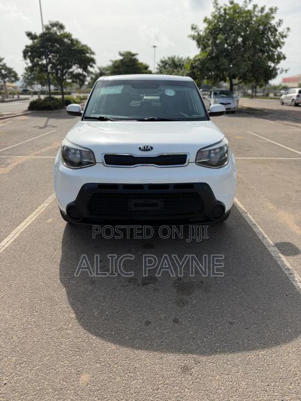 Kia Soul Base Hatchback 2016 White