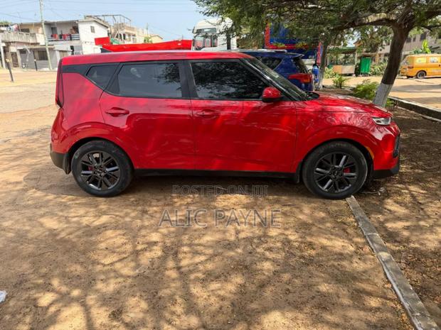 Kia Soul EX 2021 Red
