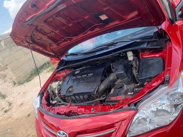 Toyota Corolla LE 4dr Sedan (1.8L 4cyl 4A) 2013 Red