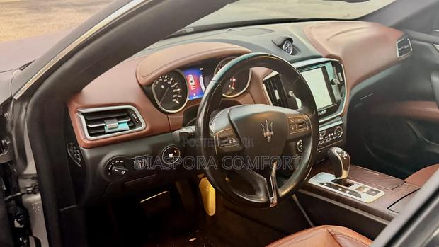 Maserati Ghibli Base RWD 2016 Gray