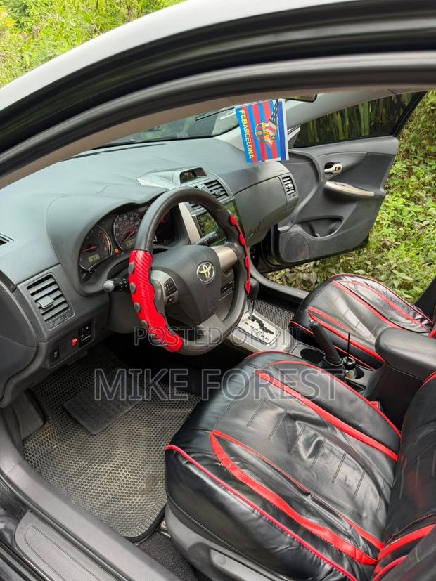 Toyota Corolla 2013 Black
