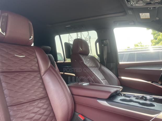 Cadillac Escalade 4WD 4dr Premium Luxury Platinum 2025 Green