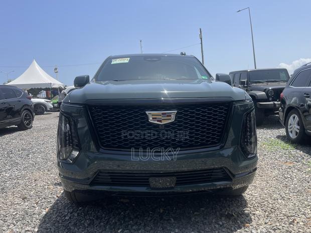 Cadillac Escalade 4WD 4dr Premium Luxury Platinum 2025 Green