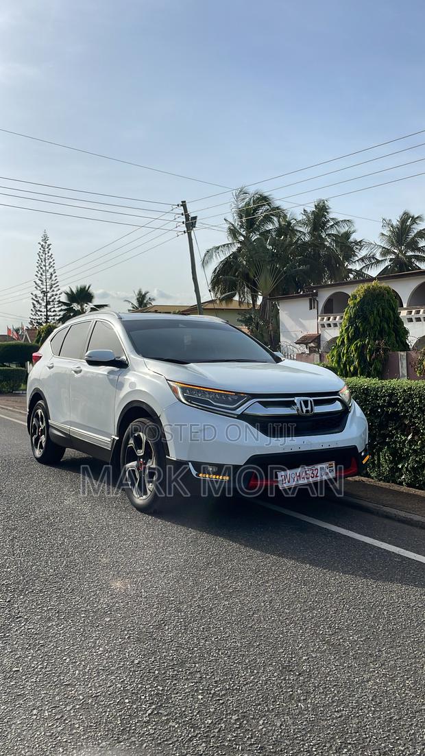Honda CR-V Touring AWD 2019 White