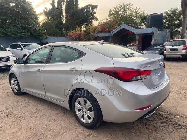 Hyundai Elantra 2015 Silver
