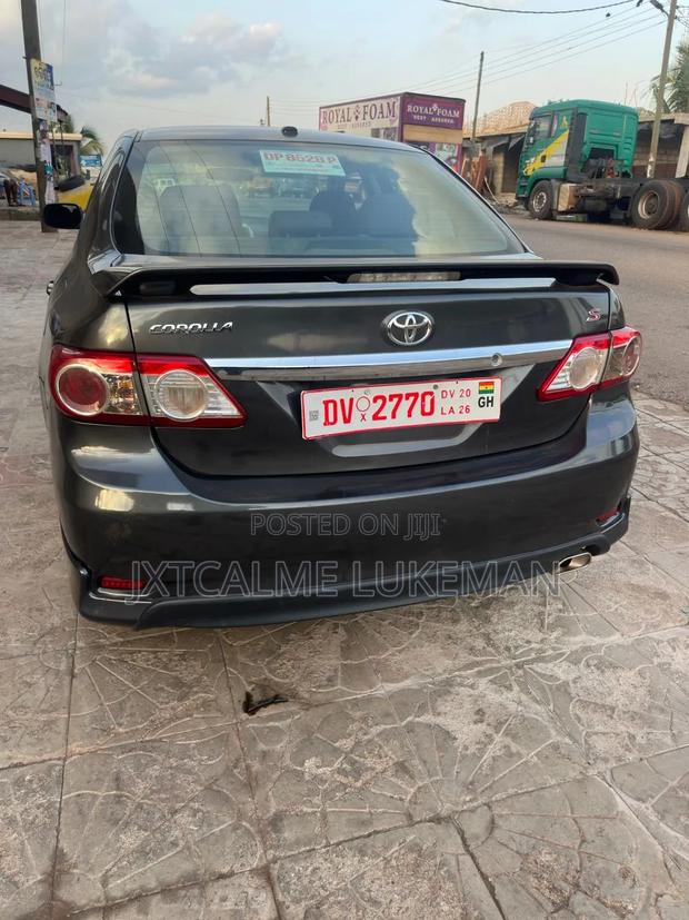 Toyota Corolla S Special Edition 4dr Sedan (1.8L 4cyl 4A) 2013 Gray