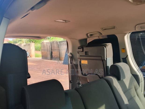 Toyota Voxy 2013 Black