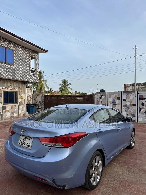 Hyundai Elantra Limited 2012 Blue