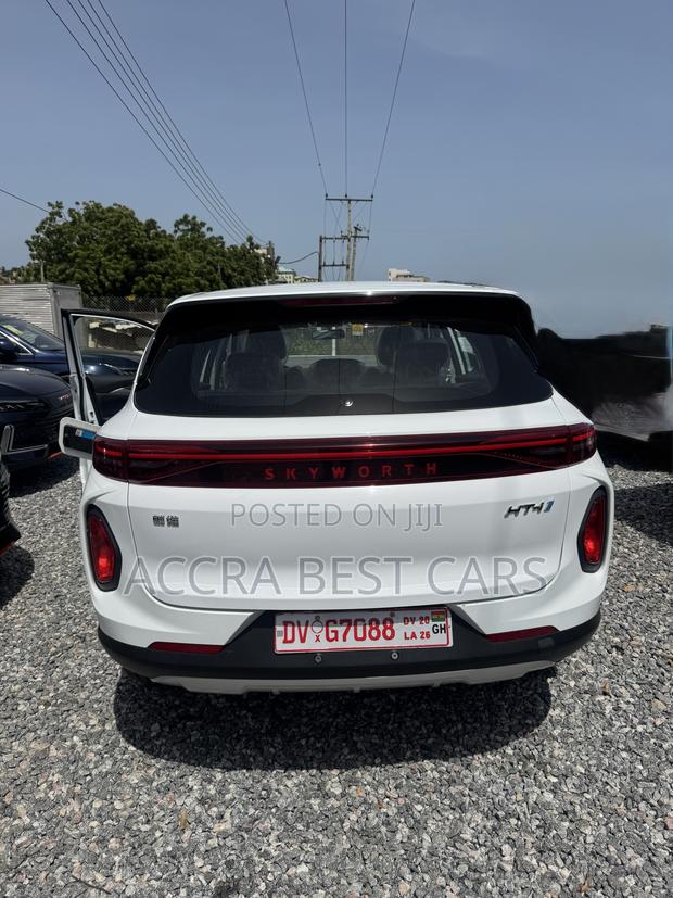 New Skyworth HT-i 2024 White