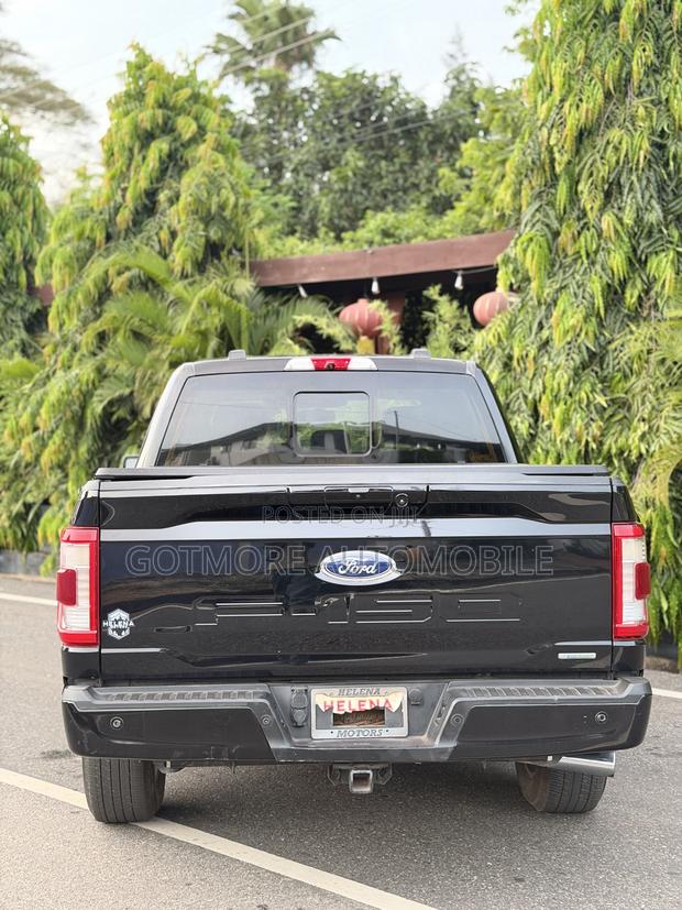 Ford F-150 LARIAT 2022 Black