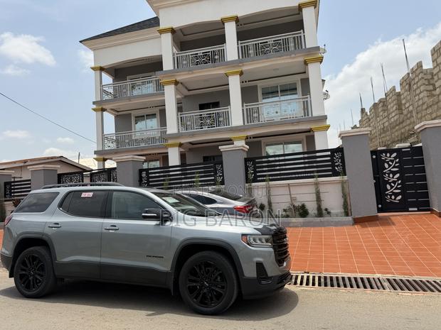 GMC Acadia SLE AWD 2023 Silver