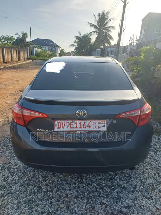 Toyota Corolla LE (1.8L 4cyl 2A) 2019 Gray