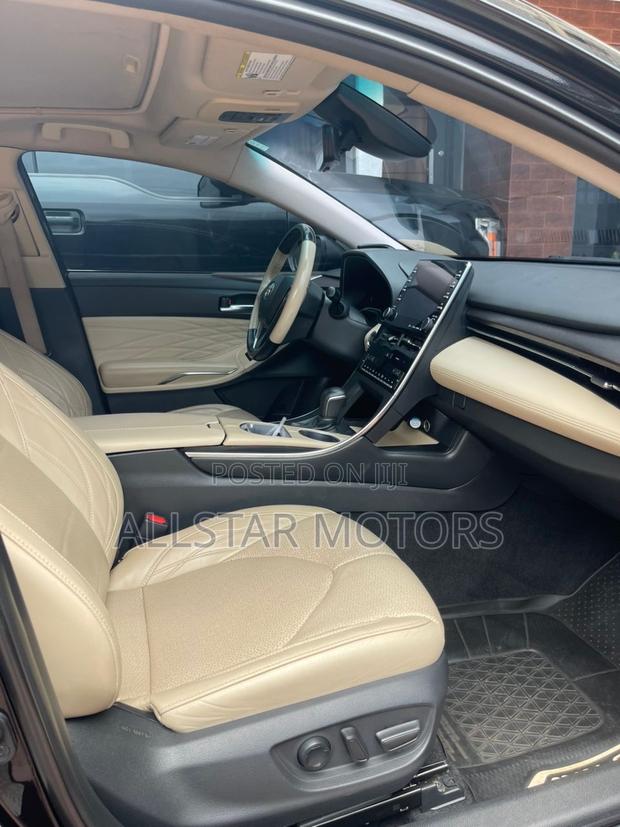 Toyota Avalon Limited 2020 Black