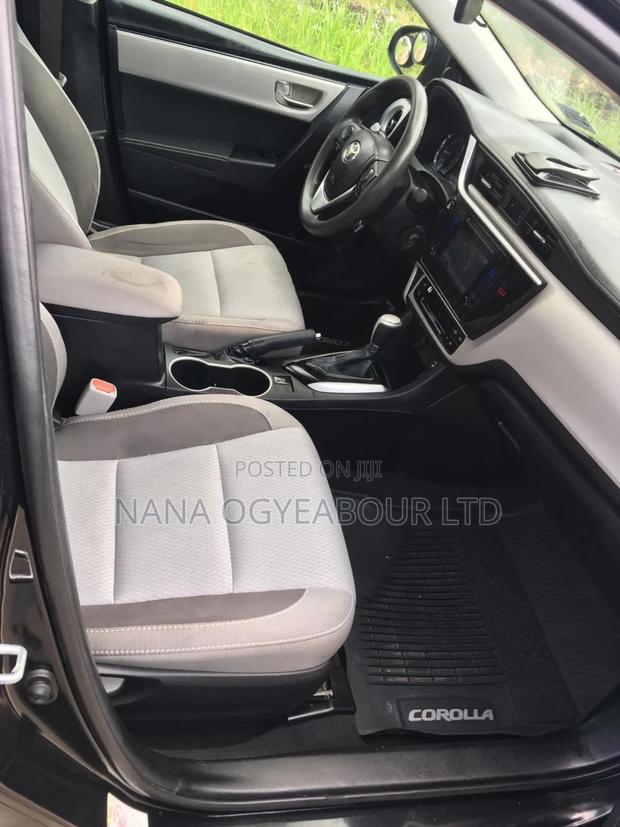Toyota Corolla SE (1.8L 4cyl 2A) 2018 Black
