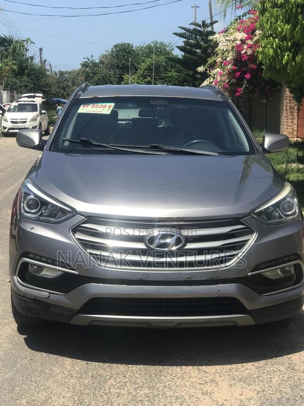 Hyundai Santa Fe SE Ultimate AWD 2017 Gray