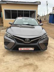Toyota Camry 2018 Gray for sale