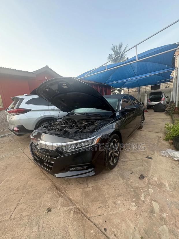 Honda Accord LX 2018 Gray