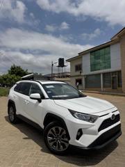 Toyota RAV4 XLE AWD 2019 White for sale