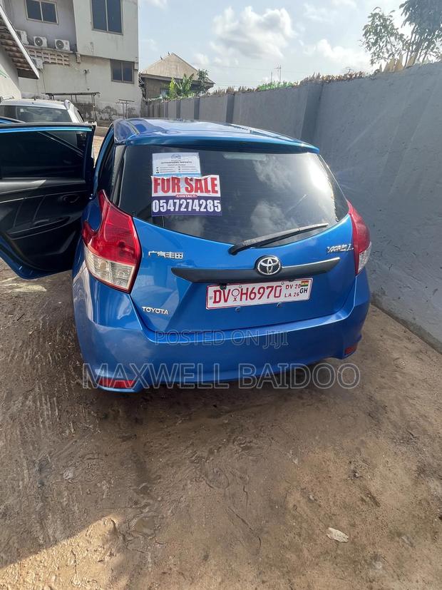 Toyota Yaris L Hatchback 5dr 2014 Blue