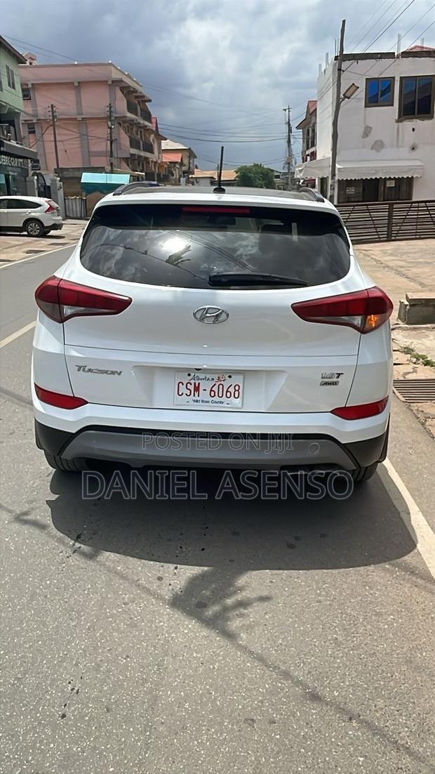 Hyundai Tucson 2017 White