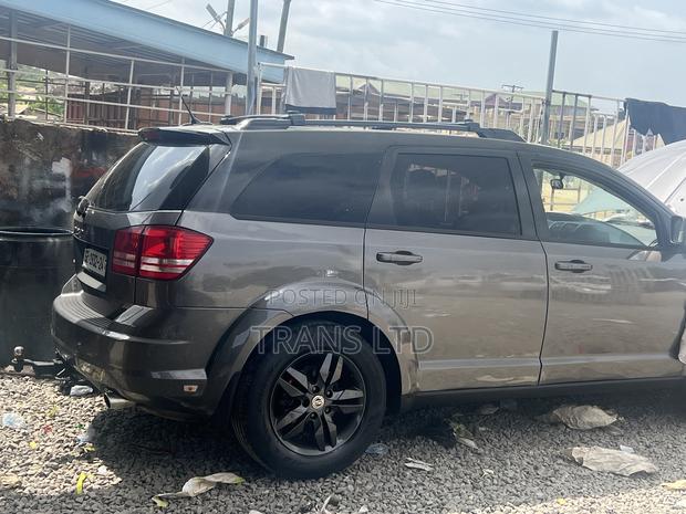 Dodge Journey 2012 Gray