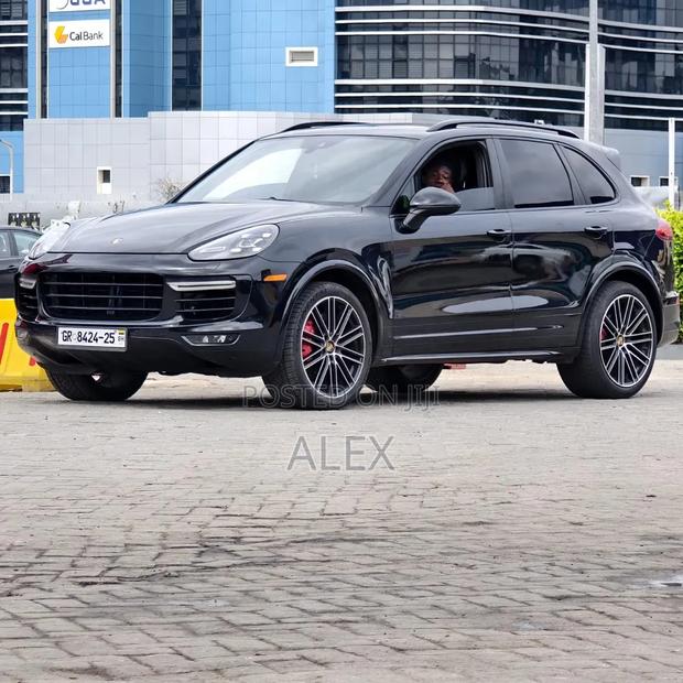 Porsche Cayenne 2016 Black