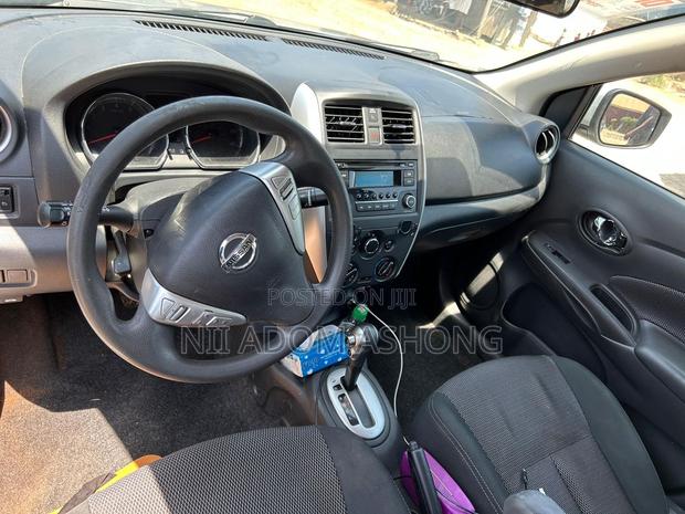 Nissan Versa 1.6 S 2018 Silver